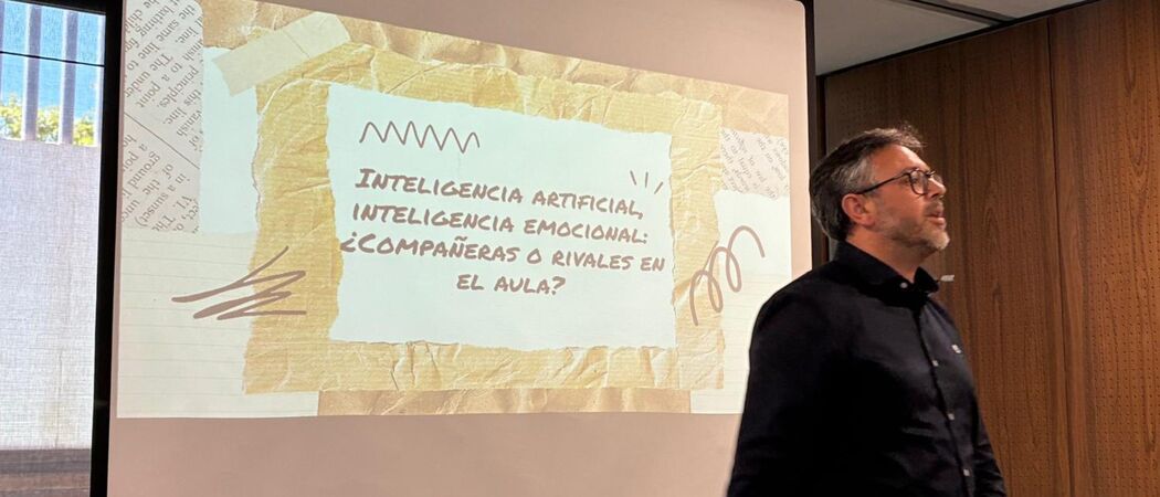 Carlos Viedma, promotor de Grupo Anaya, en su ponencia en Direcmur 2025 Grupo Anaya en Direcmur 2025